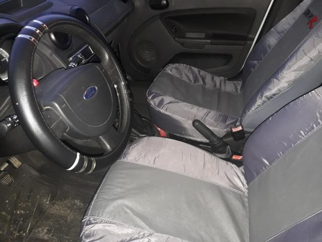 Fiesta SE 2014, 4 portas, completo com GNV, carro ideal para UBER - Foto 3