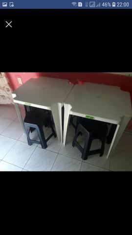 Mesa e os bancos - Foto 3