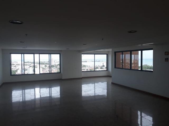 O melhor 1 por andar do Farol, luxo com vista magnifica no Mirante do Farol - Foto 5