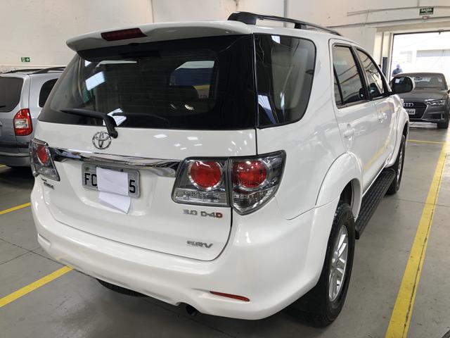 Hilux SW4 Diesel 4x4 Blindado 7 lugares - Foto 2
