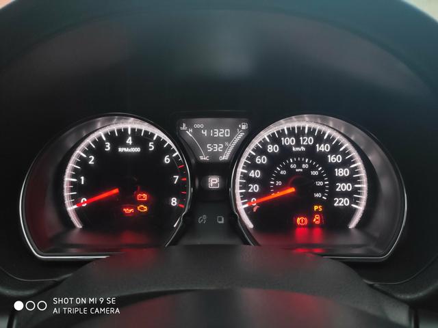Nissan - Versa 1.6 SL - Foto 6