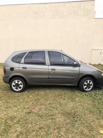 Renault Scenic - Foto 9