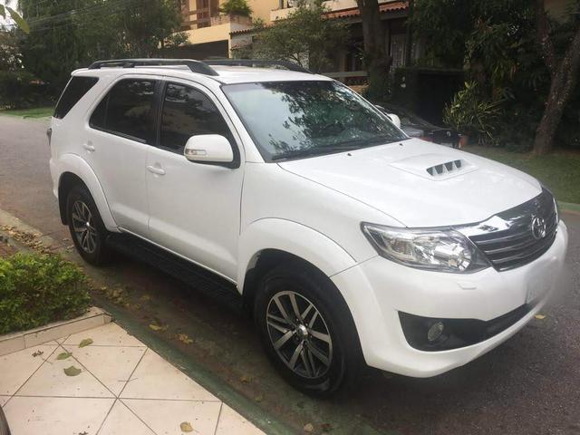 Hilux SW4 semi nova