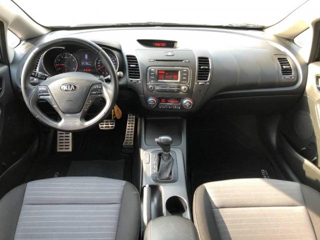 Kia Cerato SX3 1.6 16v Aut. 2016 - Foto 6