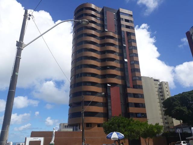O melhor 1 por andar do Farol, luxo com vista magnifica no Mirante do Farol