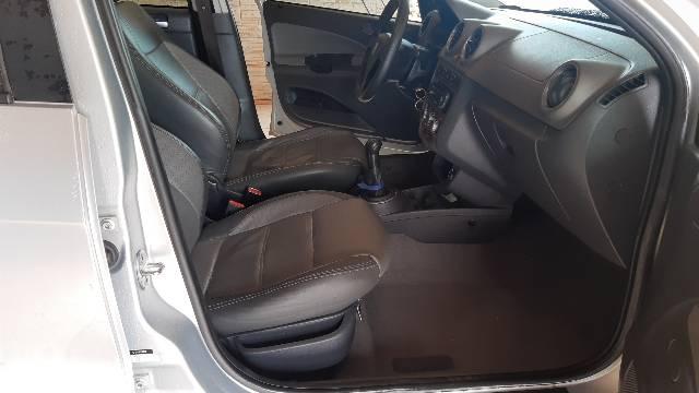 Vendo ágil de Voyage COMFORTLINE 1.6 super conservado - Foto 15