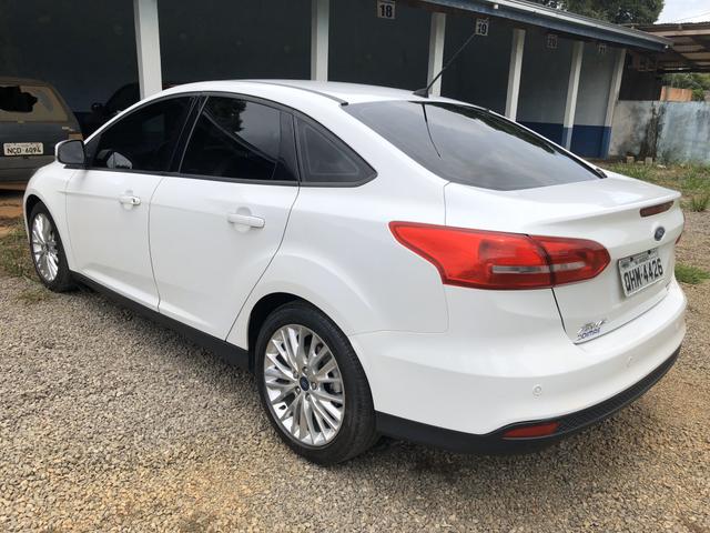 Hb20 hatch 2013 e Focus sedam 2016 - Foto 4