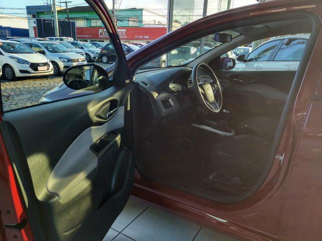 Ônix Hatch LT 1.0 8v flexpower 5p mec - Foto 11