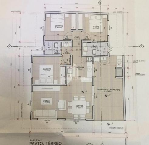 Casa de esquina com amplo espaço de terreno! - Foto 7