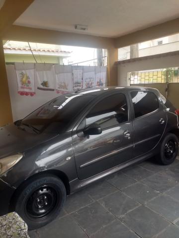 Peugeot 207 xr 1.4 8v 2011 cor cinza