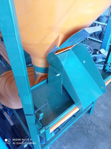 Misturador de ração  1.000 kg - Foto 2