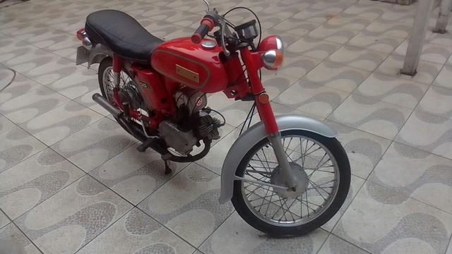 MOTO YAMAHA