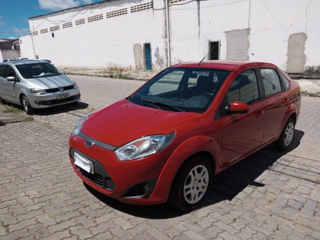 FIESTA SEDAN 1.6 2014, MOTOR ROCAM, COM APENAS 36MIL KM!!