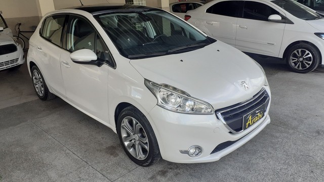 PEUGEOT 208 GRIFFE 1.6 AUTOMÁTICO 2015