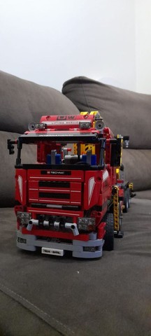 Lego Tecnich modelo 8258. 