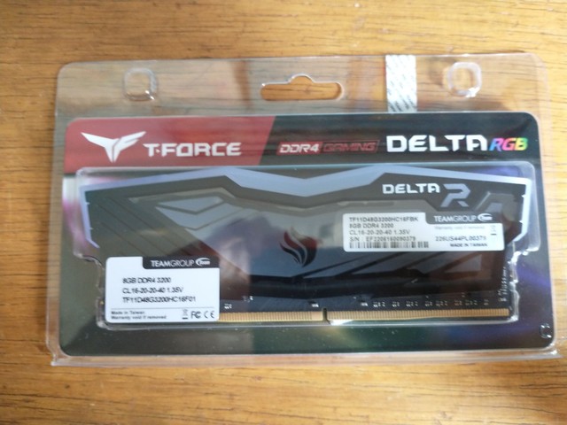 Memória RAM 8Gb T-force delta RGB 3200mhz