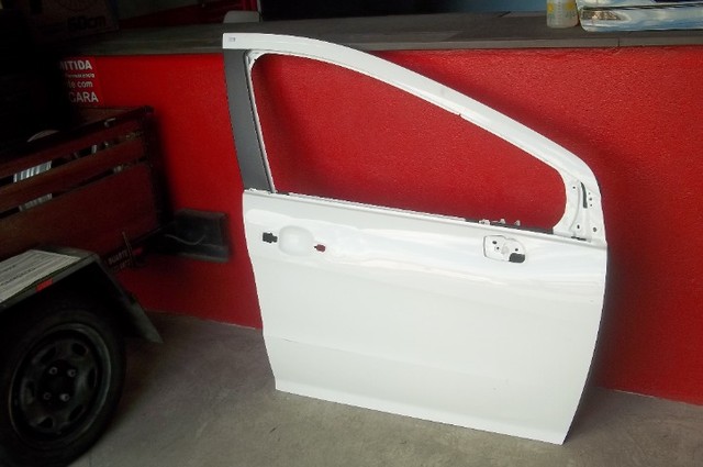 Porta Dianteira Direita Peugeot 308 2014 - Foto 3