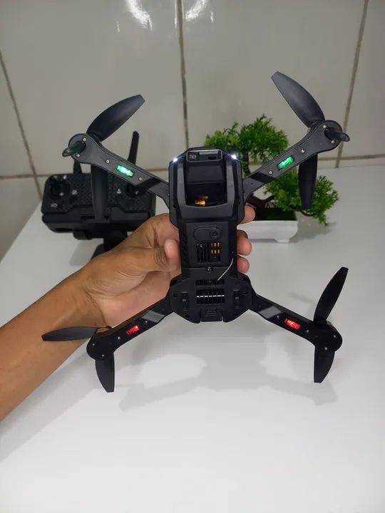 Drone com motores brushless, completo com todos os acessórios, novo! - Foto 2