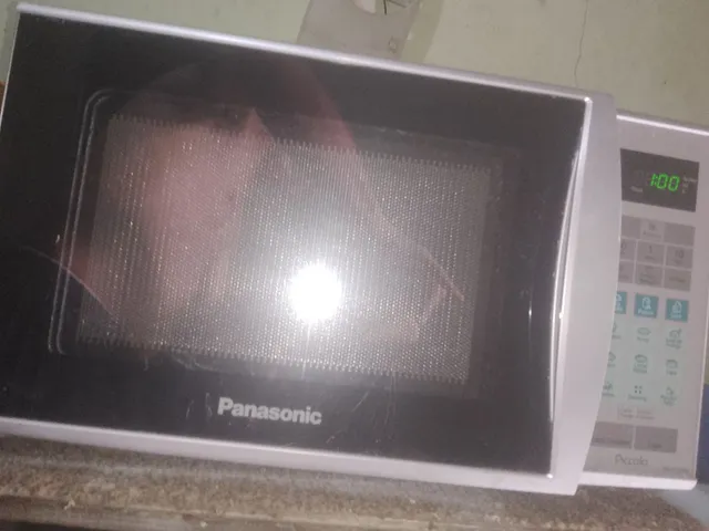 Microondas Panasonic 25 Litros Acero inoxidable Refurbished - Yummy Delivery