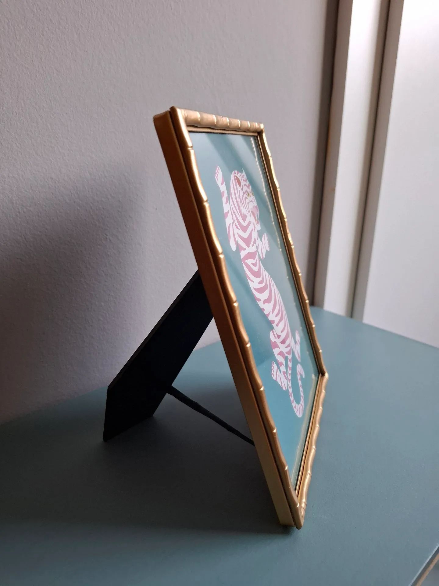 Porta retrato / moldura de metal dourado para parede ou mesa da Westwing  - Foto 3