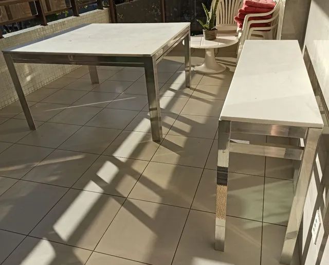 Vendo mesa de jantar e aparador. - Foto 3