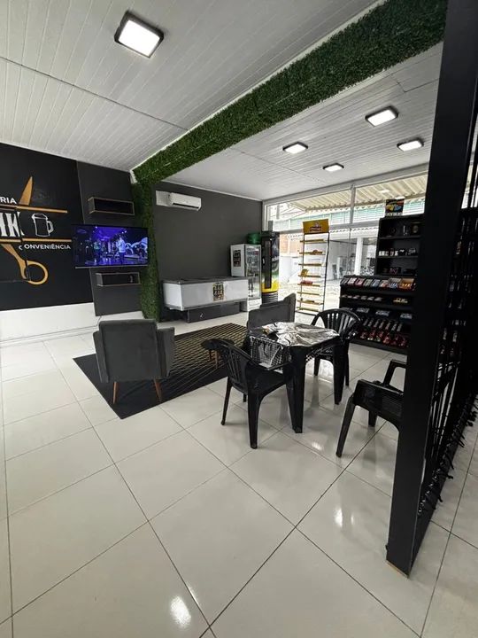 Aluguel de barbearia, lavação e conveniência.