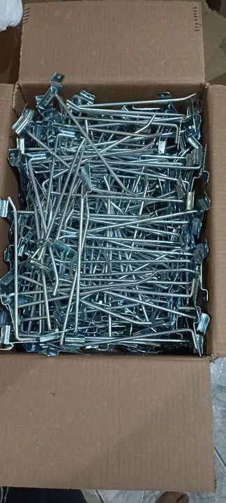 Gancho para painel canaletado - Foto 4