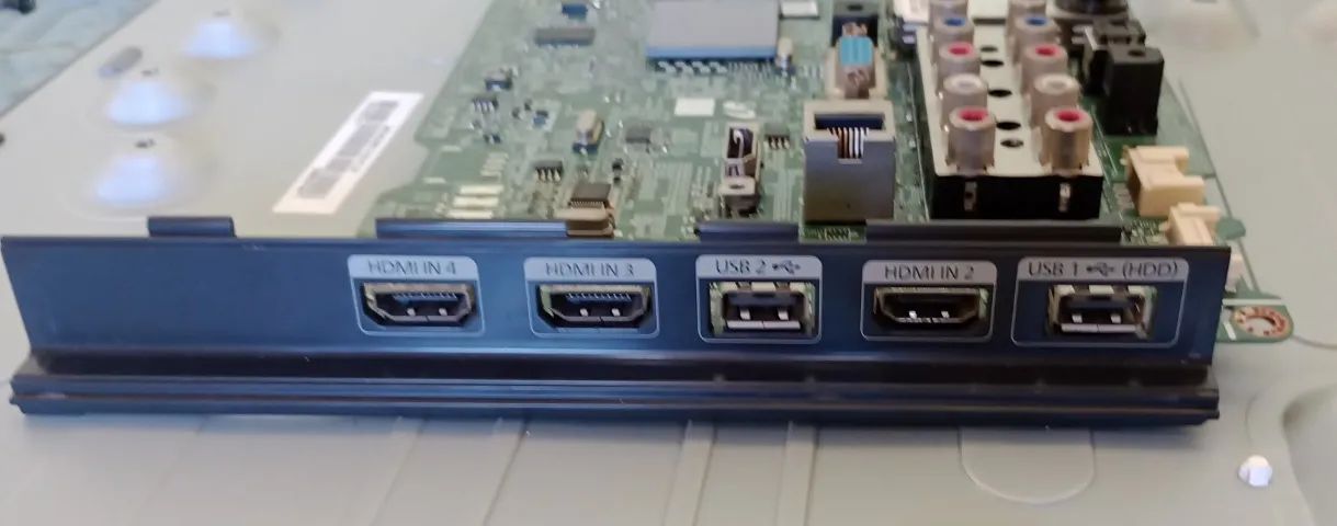 Placa Principal Tv Samsung-ln32d550k7g (Usado) - Foto 2