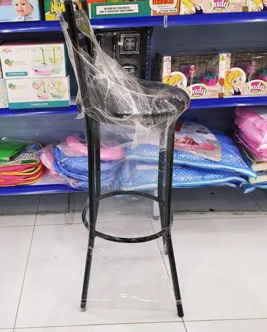 Banqueta Alta Preta Com Assento Preto - Foto 2