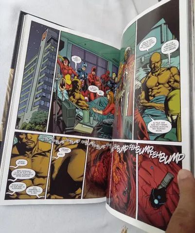 HQ Vingadores O Cerco capa dura Panini comics  - Foto 5