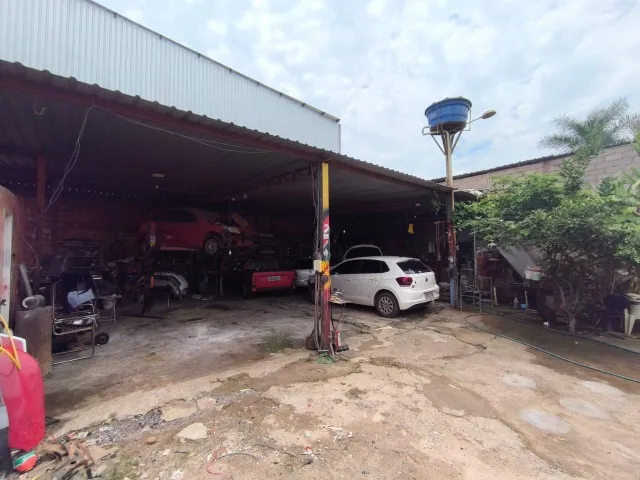 Casa 2 quartos e Galpão em lote de 450m² no PRO-DF - São Sebastião DF - NAZ Corretora