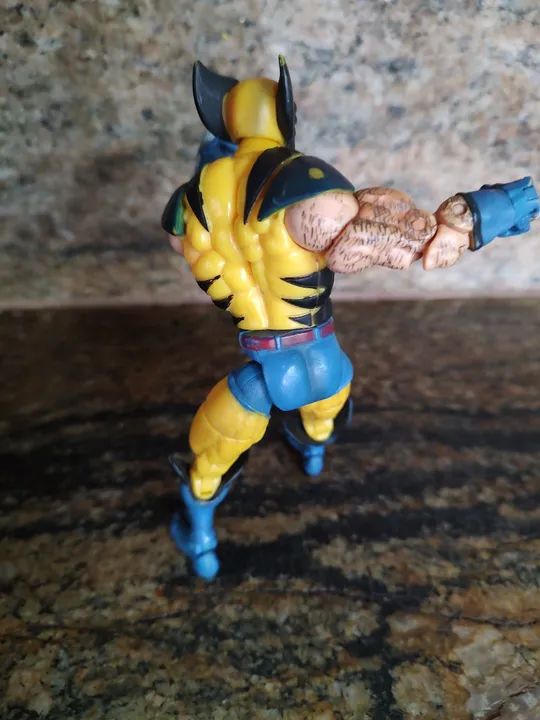 Boneco Wolverine articulado - Foto 5