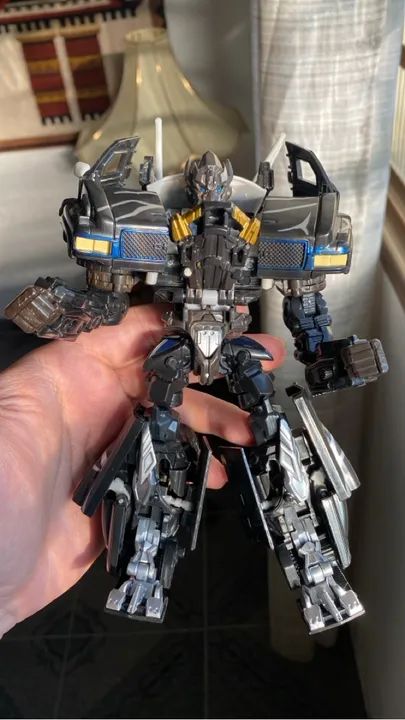 Transformers Revenge Of The Fallen RECON IRONHIDE voyager - Foto 5