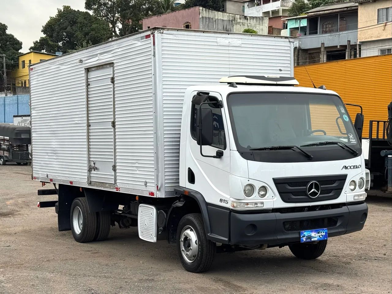 Mb Accelo 815 Ano 2014 - Caminhão 3/4 com baú, único dono, apenas 190.000km disponível - Foto 3