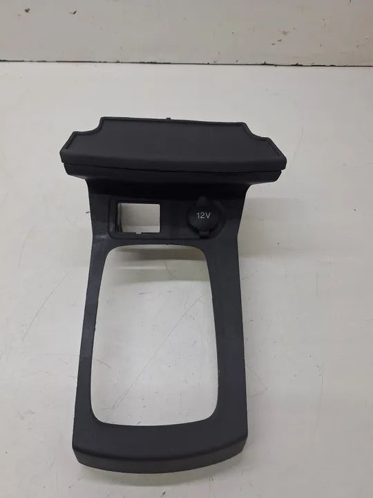 Moldura Tomada 12v Ford Ka Aut 2018 Nj7bba044h80a - Foto 2