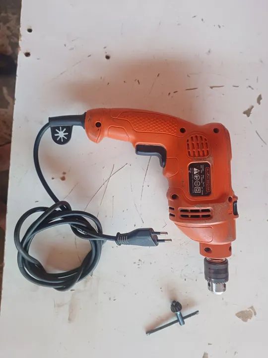 Furadeira Black & Decker560 watts  - Foto 4