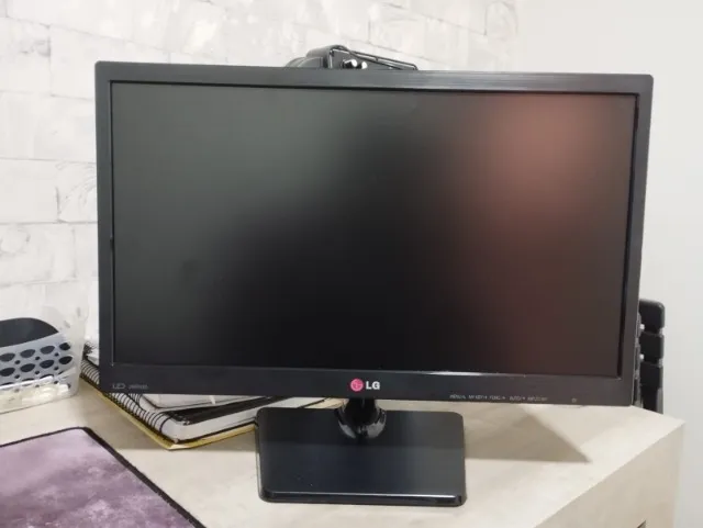 Monitor LG 19,5" LED 20EN33 1600x900 60hz