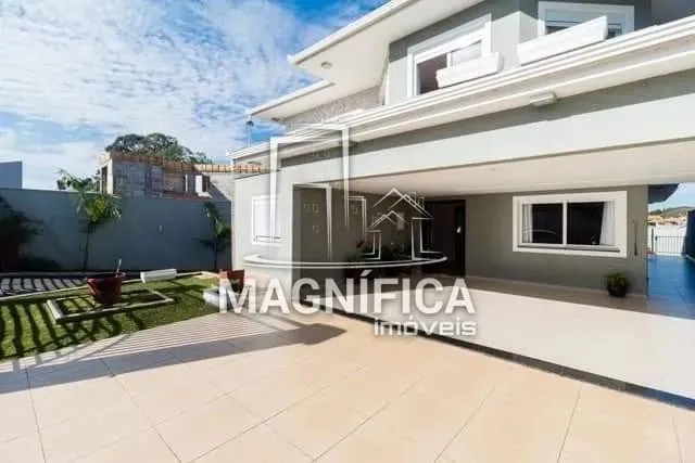 CASA com 4 dormitórios à venda com 269m² por R$ 1.980.000,00 no bairro São Braz - CURITIBA