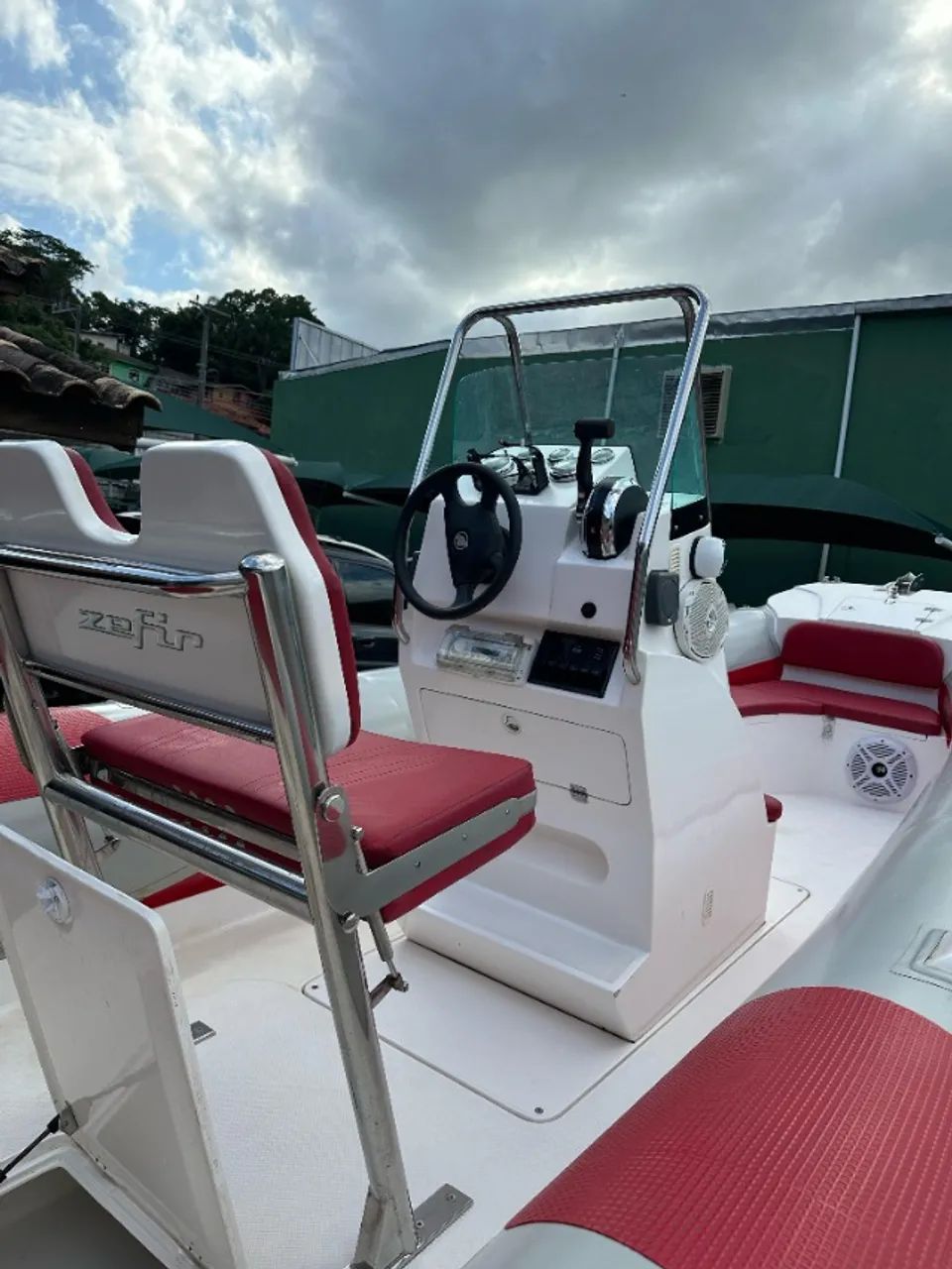 BOTE ZEFIR G660 - Foto 2