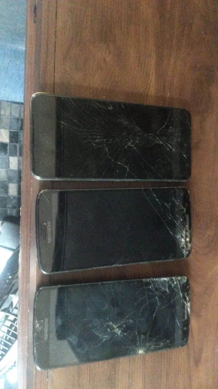 Celular quebrado 