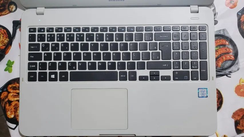 Notebook Samsung Np350xaa Core i3 7° Geração 8GB de Ram Ssd Sandisk 240GB - Foto 5
