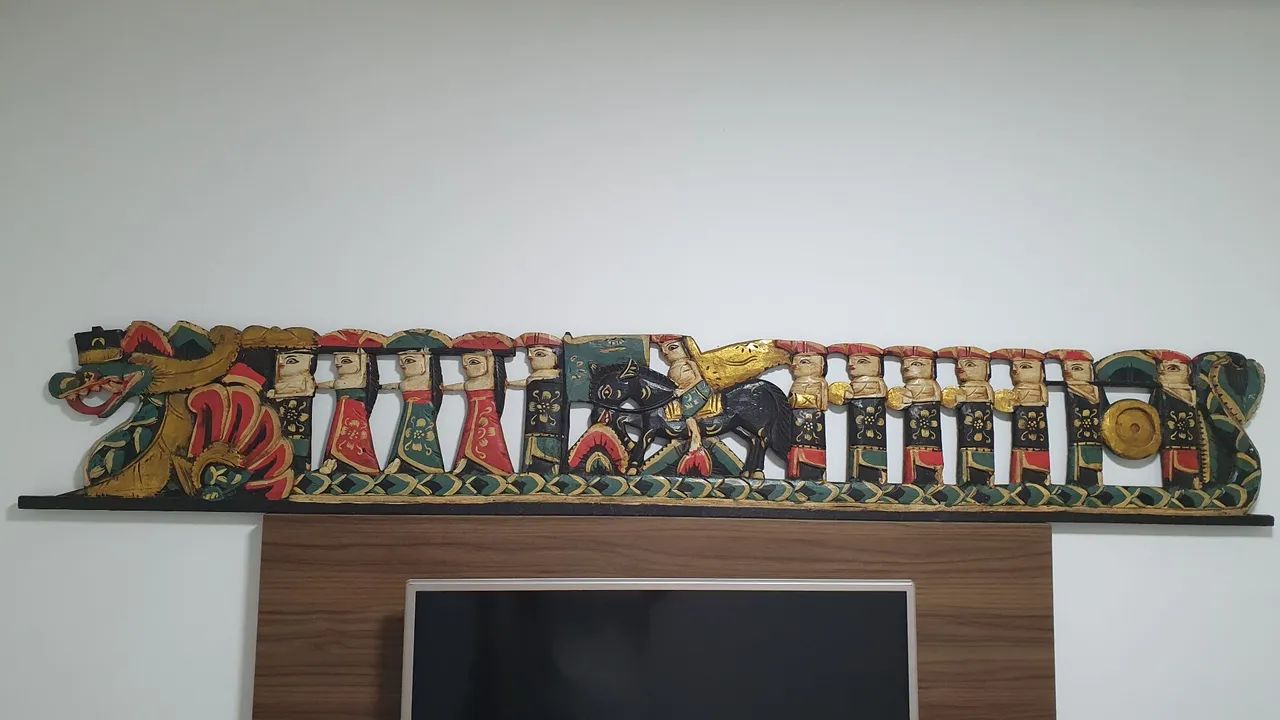 Escultura de Madeira Decorativa