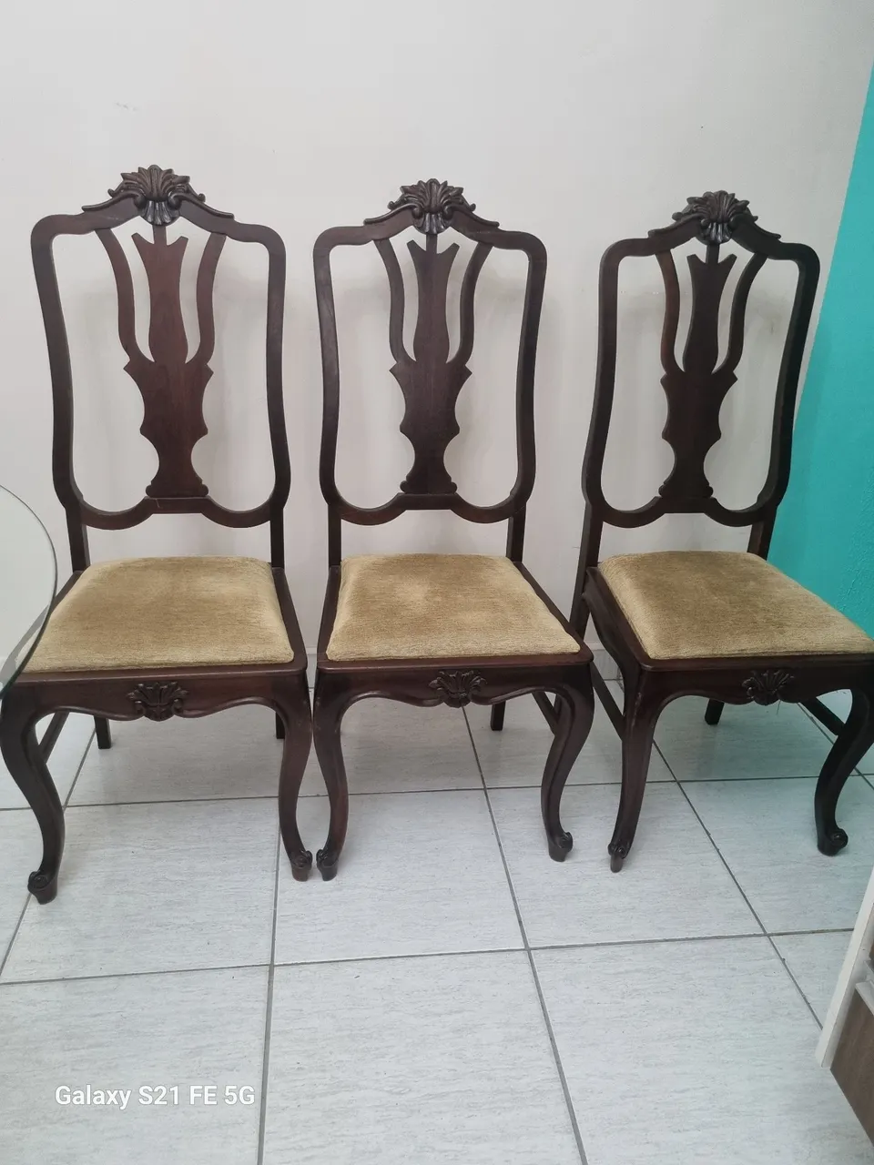 Conjunto de Cadeiras de Jantar Clássicas
