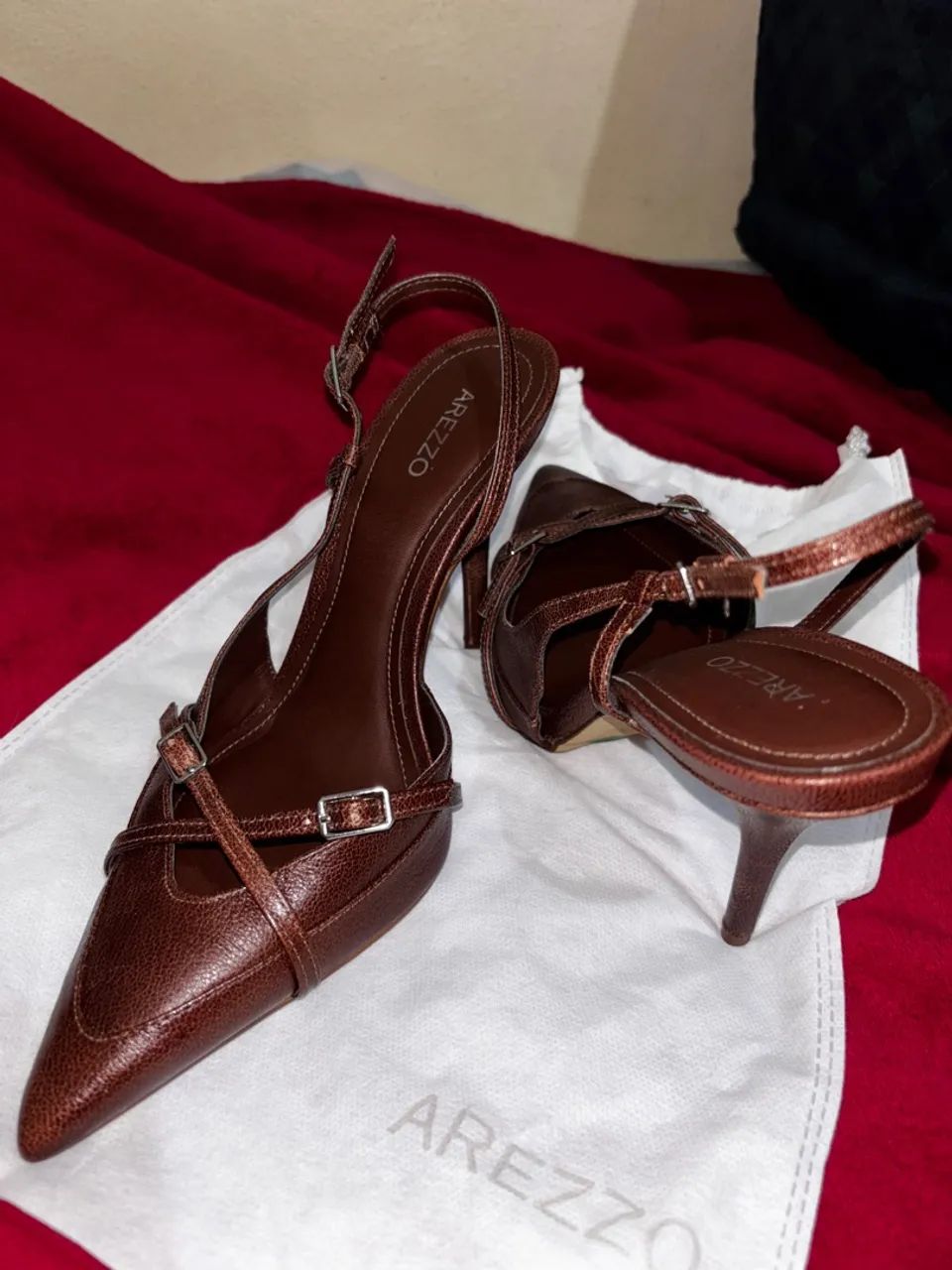 Scarpin Slingback Arezzo Marrom 