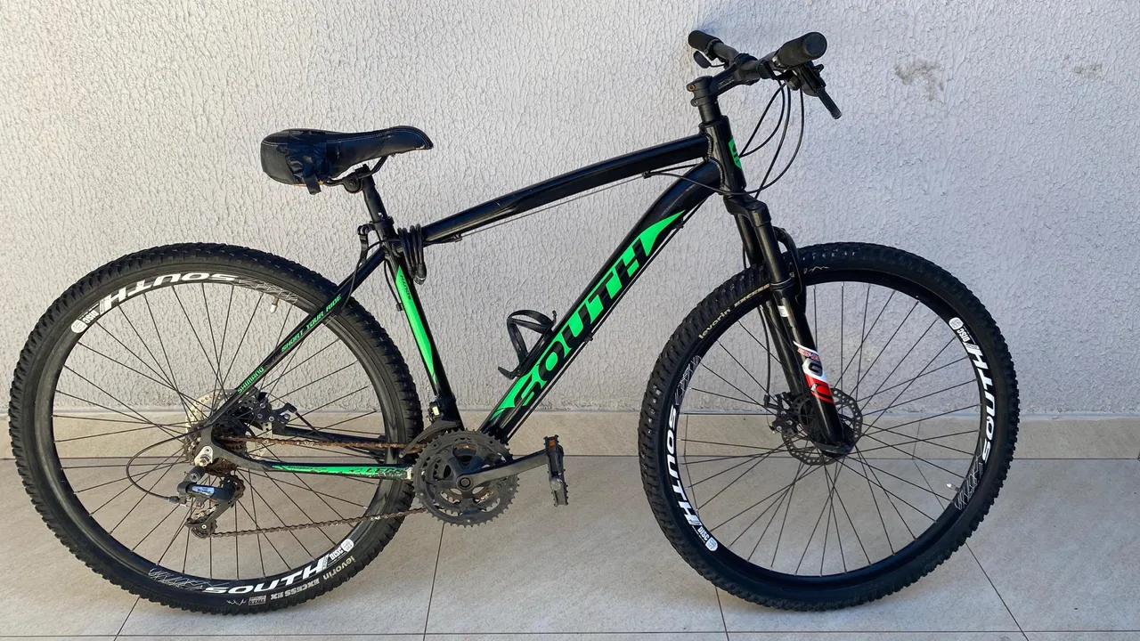 Mountain Bike aro 29 - Hardtail - Perfeita para Pedaladas!