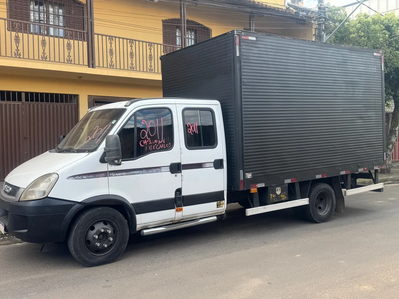 CAMINHÃO IVECO MASSIMO 70C16HD 7 LUGARES