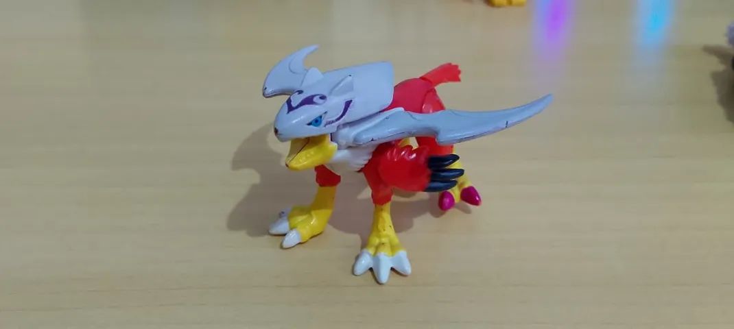 2 bonecos do Digimon - Holsmon e Digmon - Foto 3