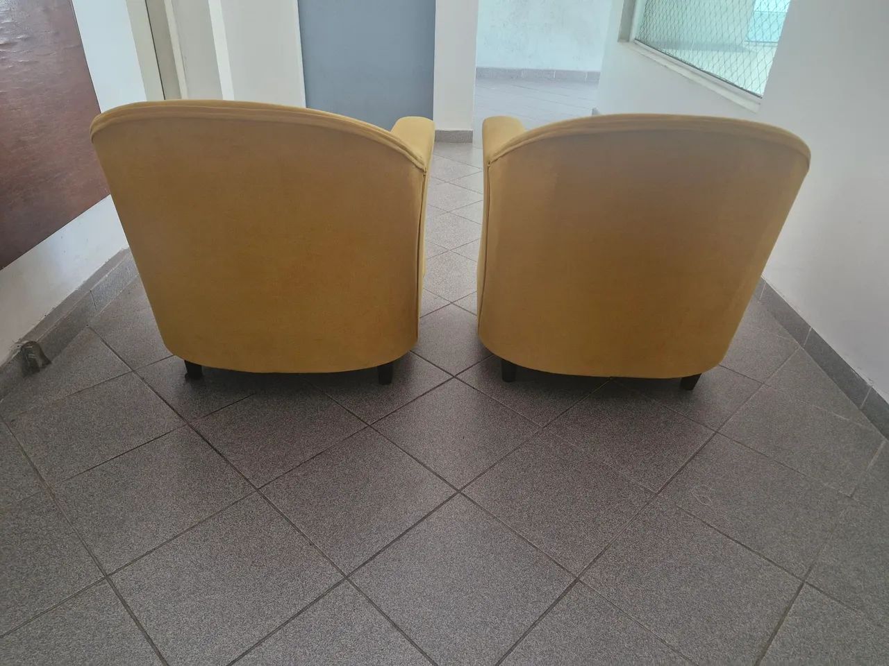 Poltrona Amarela Confortável - Foto 2