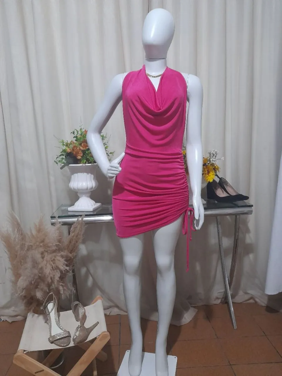 Vestido Rosa Drapeado com Detalhe Franzido