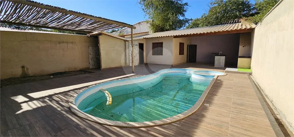 Casa com 4 quartos para locação em Marina - RJ
